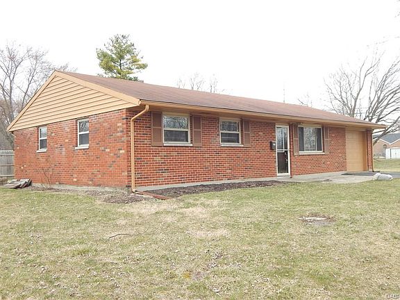 3rd image of 106 Merrymaid Dr