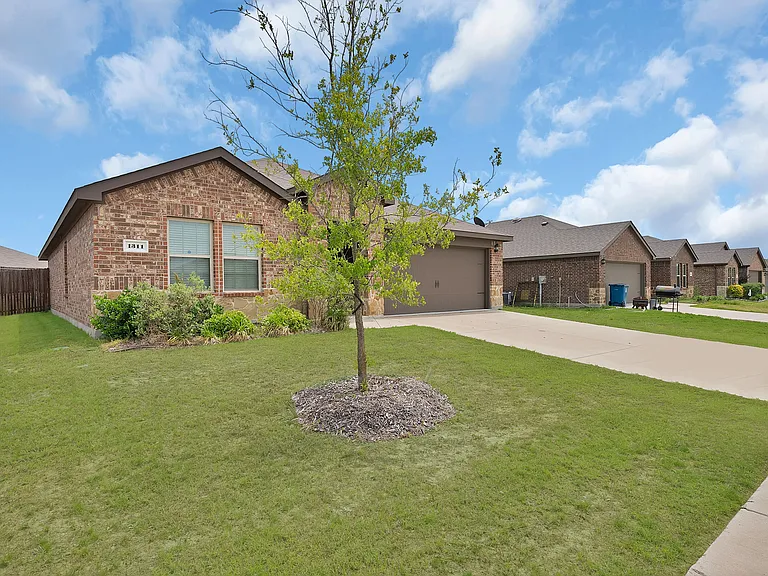 1311 Emi Kate Ln — Photo 19