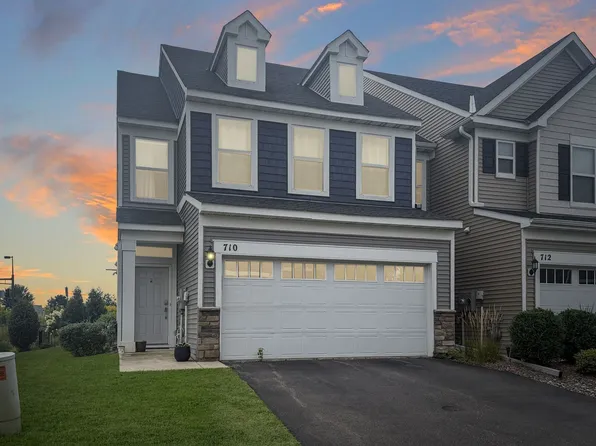 710 Wildflower Ln, Chanhassen, MN 55317