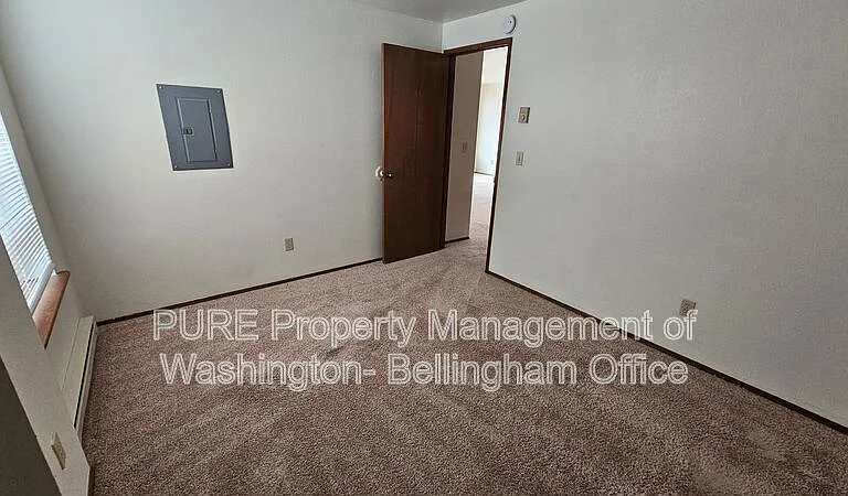 2256 Douglas Rd #1 — Photo 5