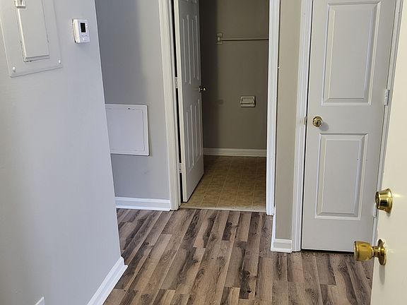2nd image of 1656 Foxhaven Dr #73