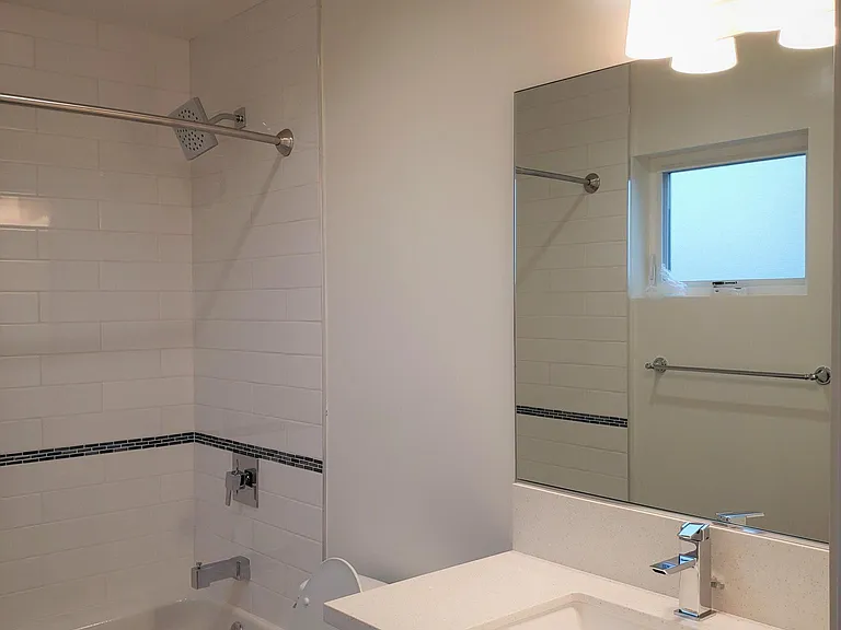 318 N Wilton Pl #5 — Photo 11