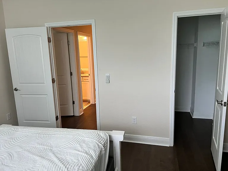 115 N Arrawana Ave #7 — Photo 18