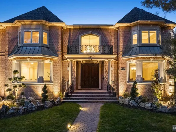 11 N Star Rd, Closter, NJ 07624