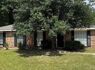 6466 Pinebrook Dr, Montgomery, AL 36117