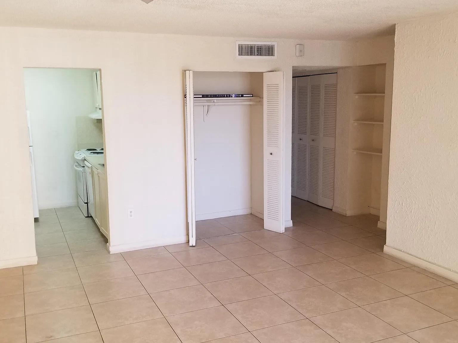 The Terraces Condo — Photo 4