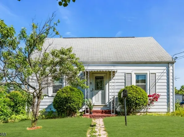 7 Washington Ave, Elmwood Park Boro, NJ 07407