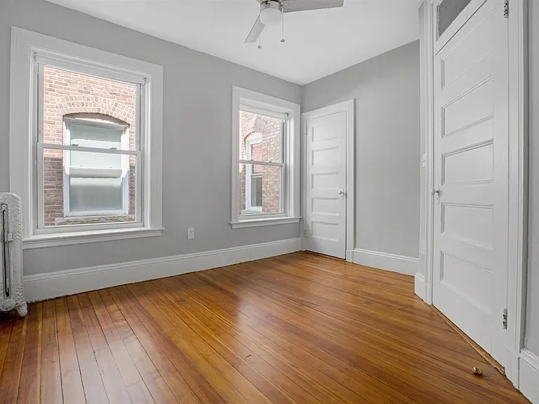 116 Winthrop Rd #3 — Photo 6