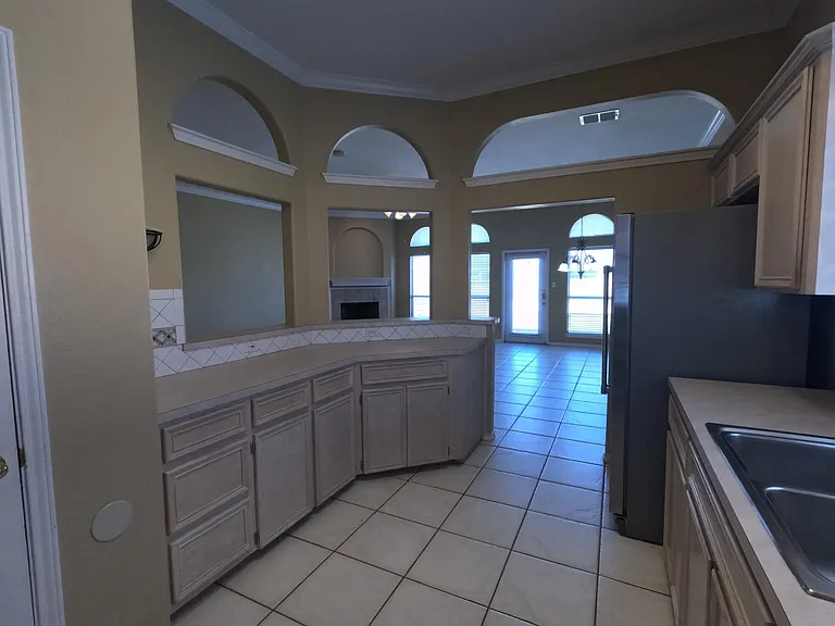 13554 Peseta Ct — Photo 6
