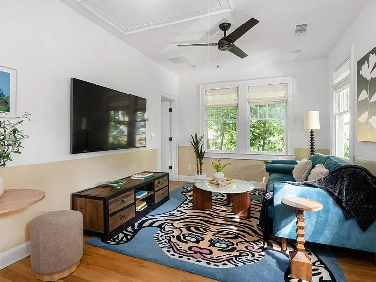 1054 Euclid Ave NE #CH — Photo 18