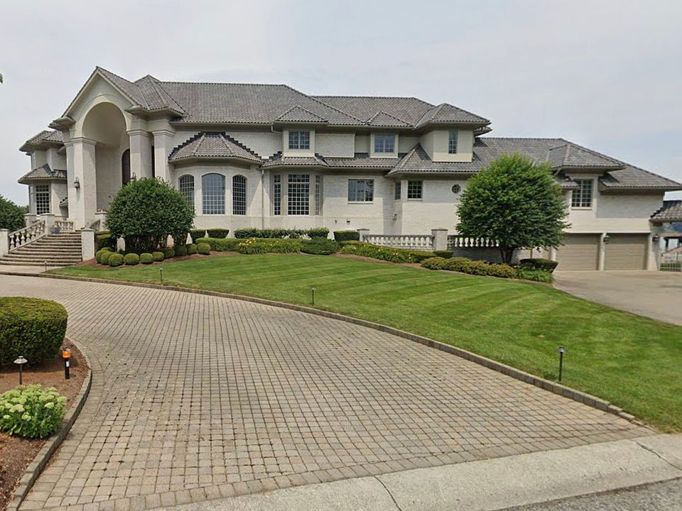 1st image of 10948 Lake Front Dr