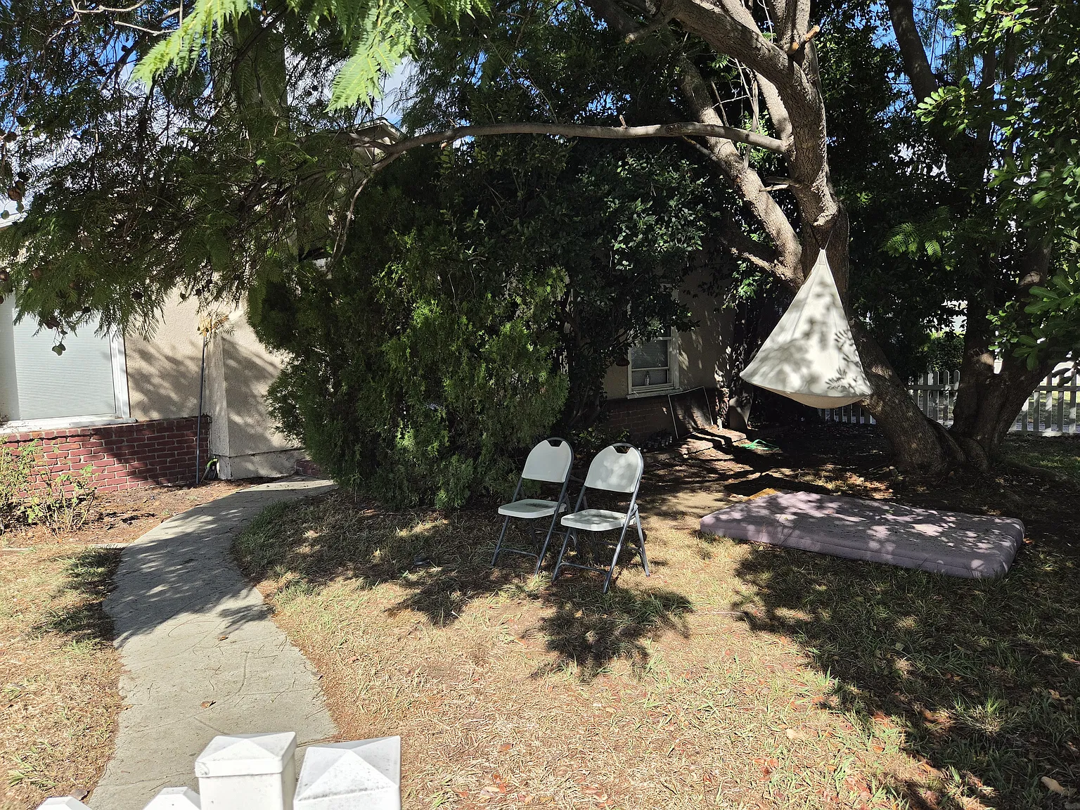 3 bed, 1200 sqft, $3,750 — Photo 3