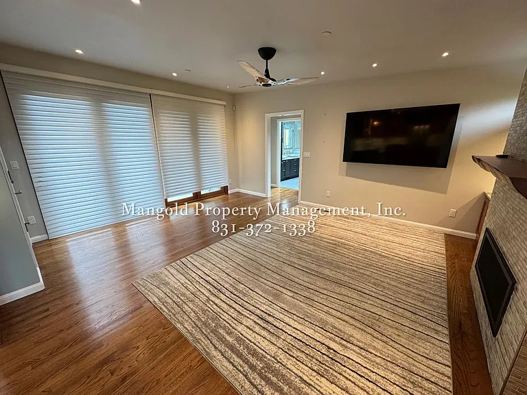 926 Ruth Ct — Photo 7