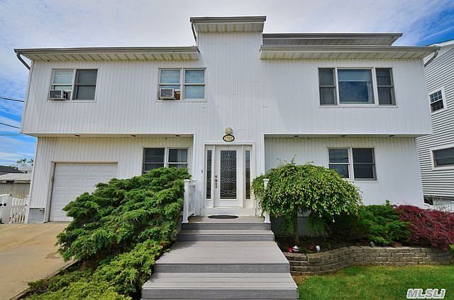 1st image of 2702 Peconic Ave