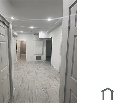 8503 S Flores St — Photo 16