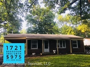 1721 Bradshaw Dr, Saint Louis, MO