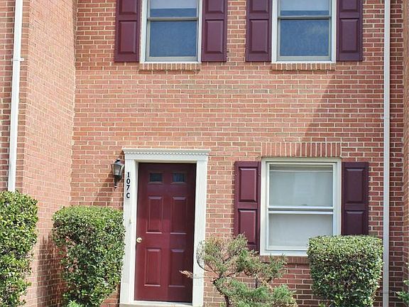 Your new home in this all Brick Condominium.