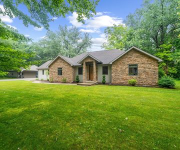 8650 Mary Meadows Dr, Temperance, MI, 48182