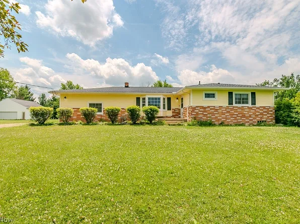 11725 Pekin Rd, Newbury, OH 44065