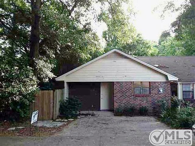 1st image of 3426 Carnation Ct N