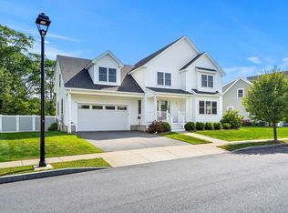 11 Woodlands Rd, Salem, MA 01970