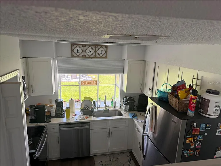 9924 Surrey Ridge Rd — Photo 7