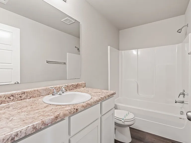 501B W Christopher Dr — Photo 22