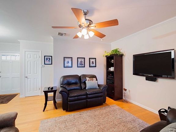 3rd image of 10147 Gloria Ave