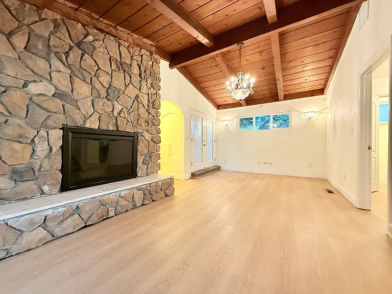 15798 Alta Vista Way — Photo 28