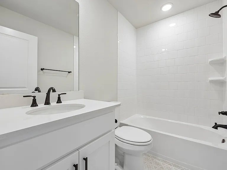 2866 Grandview Dr — Photo 21