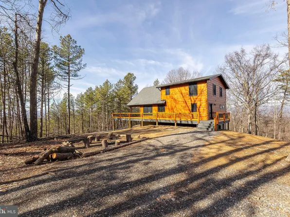 635 W End Dr, Fort Ashby, WV 26719