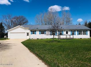 4572 E Pawn St, Chase, MI 49623