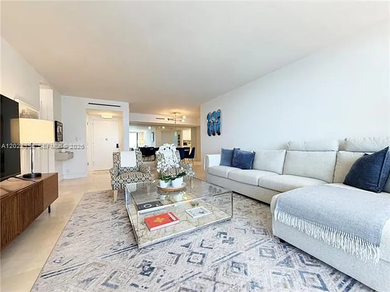 1111 Crandon Blvd #B1105 — Photo 7