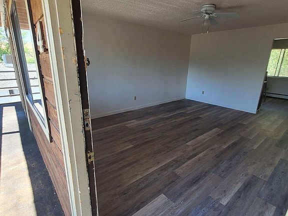 4th image of 920 Iowa Ave APT 4