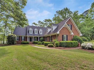 125 Lake Dr, Covington, GA 30014