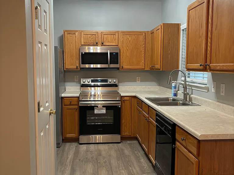 5665 Otley Pl — Photo 7