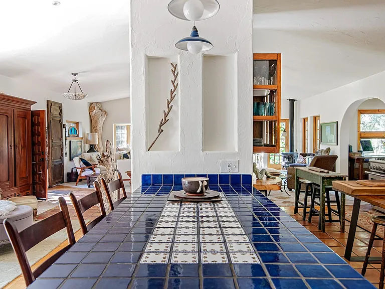 Casual Dining