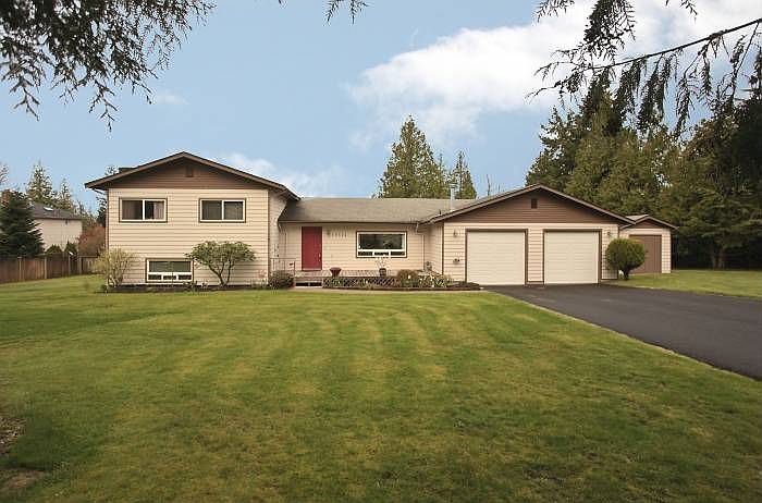 1st image of 18524 40th Ave W