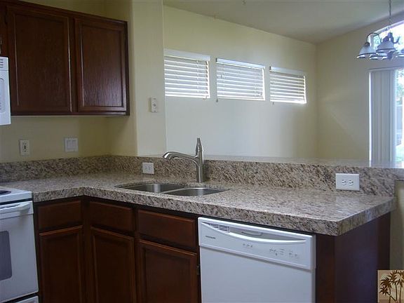 3rd image of 78954 S Quiet Springs Dr