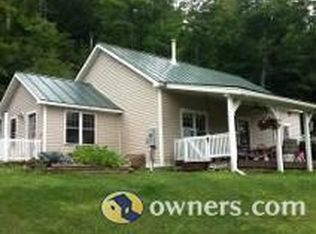2 County Rd, Chelsea, VT 05038