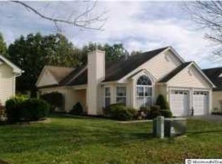 7 Morning Glory Ln, Lakewood, NJ 08701