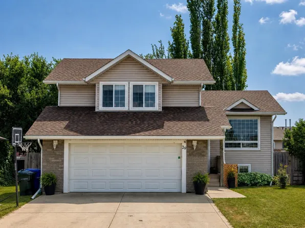 29 Sierra Rd, Olds, AB T4H 1X2