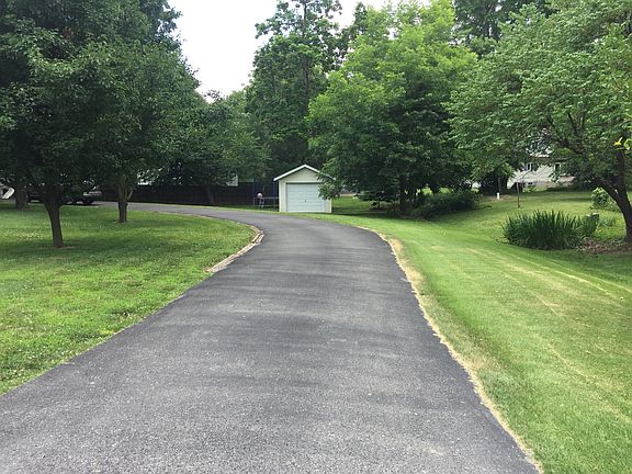 4th image of 36 Grainey Dr