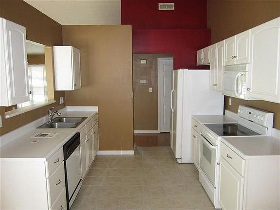5th image of 9077 Marquis Dr