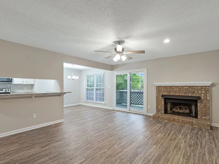 5867 Harris Grove Ln — Photo 5
