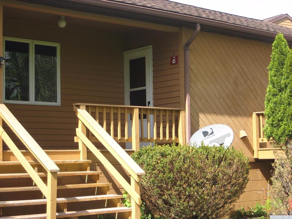1st image of 6 Glenwood Twnhse Rd #6