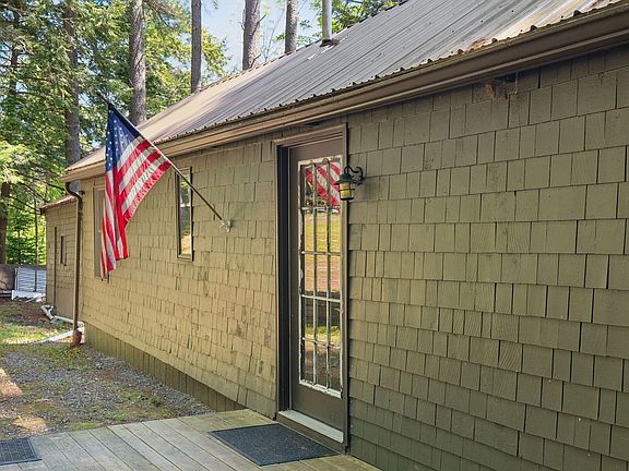 5th image of 8 S Heritage Woods Lane