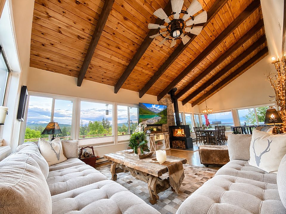 1st image of 324 Lake Hills Dr