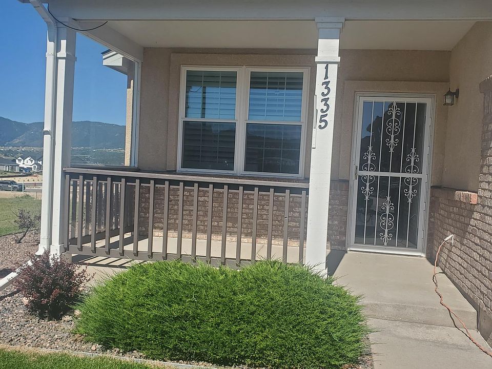 1st image of 1335 Villa Grv #1