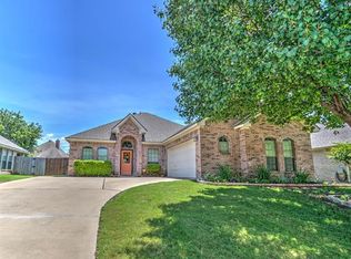 8321 Asta Ct, Benbrook, TX 76126